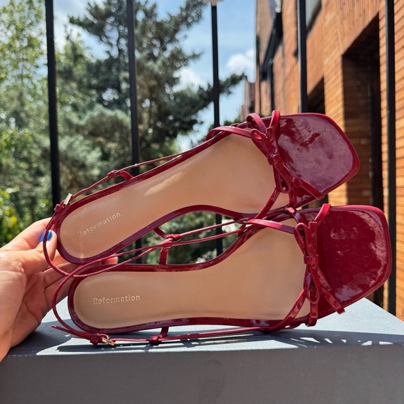 New Reformation Sally Bow Heeled Sandal Mule Shoes Red Scarlet Patent 9.5 - Picture 12 of 15
